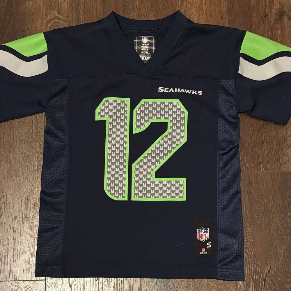 Seattle Seahawks youth small jersey.